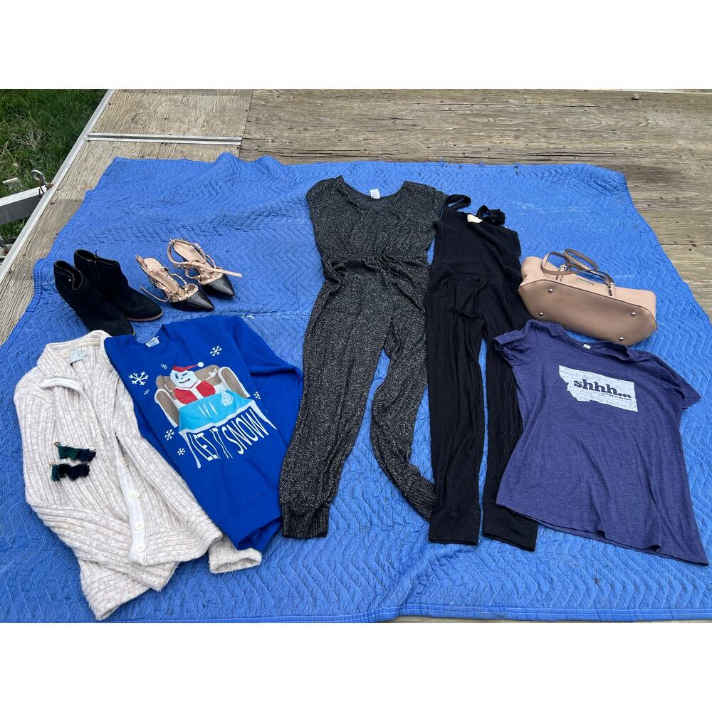 Women’s clothes lot XS & small size 8 shoes dresses skirts tops casual jumpsuits